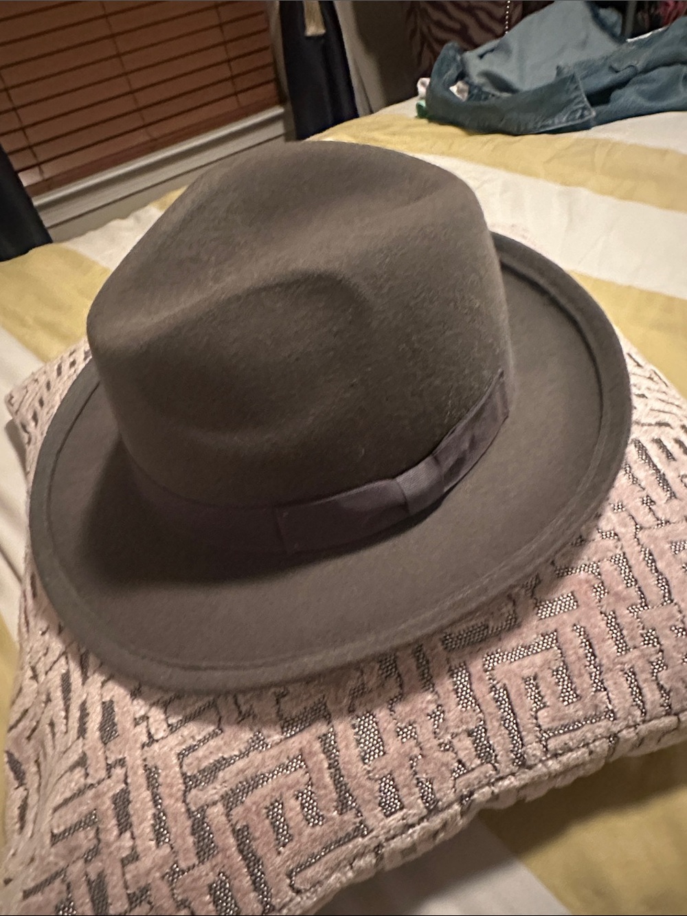 Zara olive green women’s hat